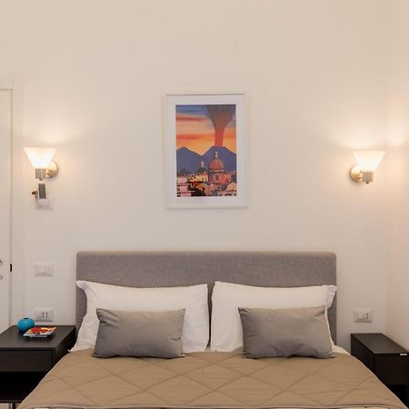 Blu Parthenope Suites Napoli Bagian luar foto
