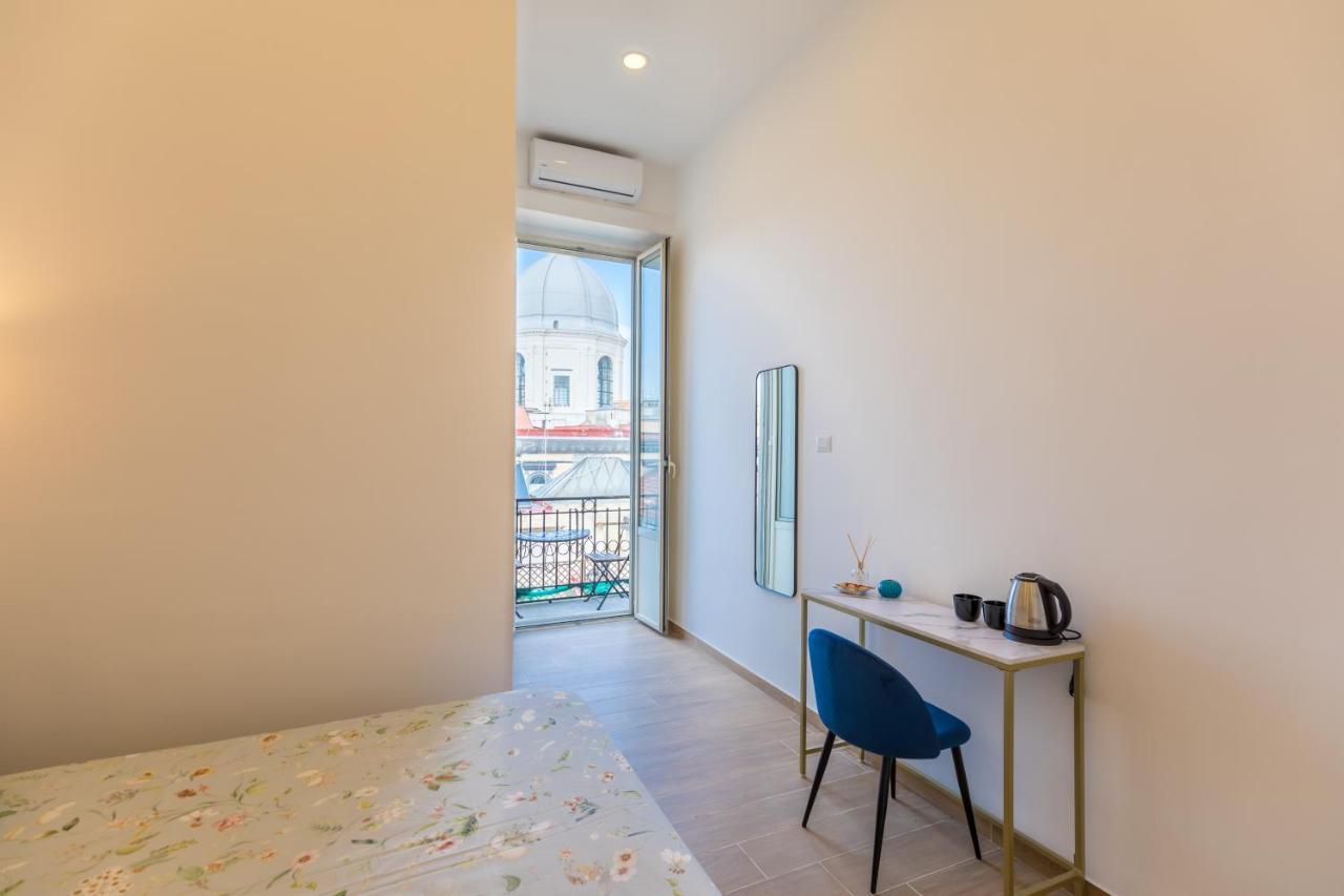 Blu Parthenope Suites Napoli Bagian luar foto