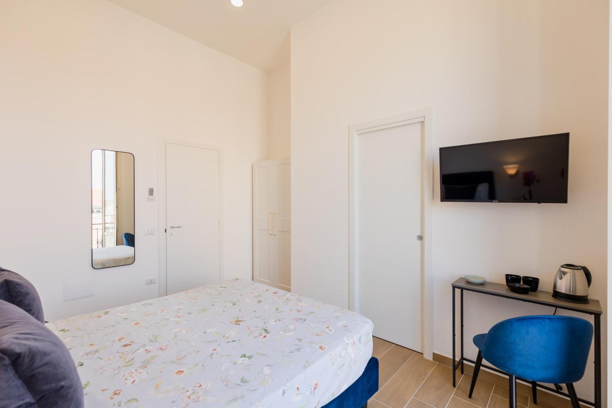 Blu Parthenope Suites Napoli Bagian luar foto