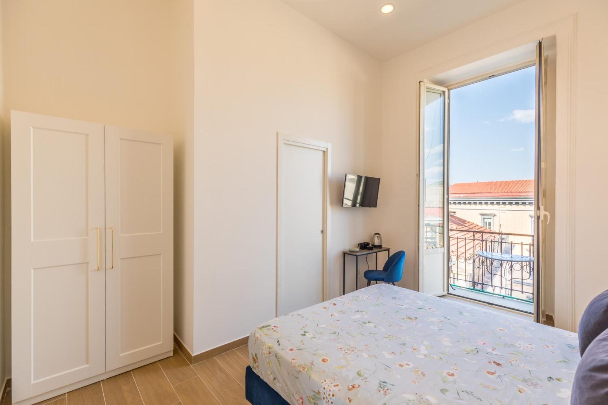 Blu Parthenope Suites Napoli Bagian luar foto