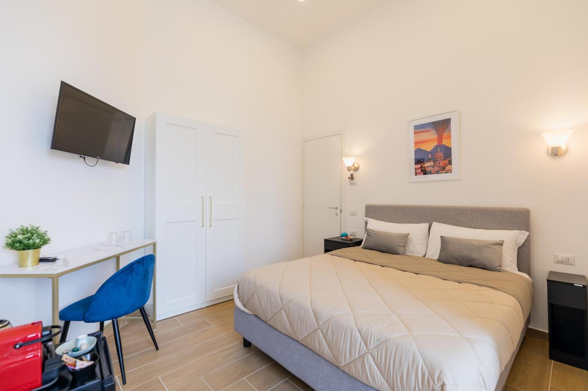 Blu Parthenope Suites Napoli Bagian luar foto