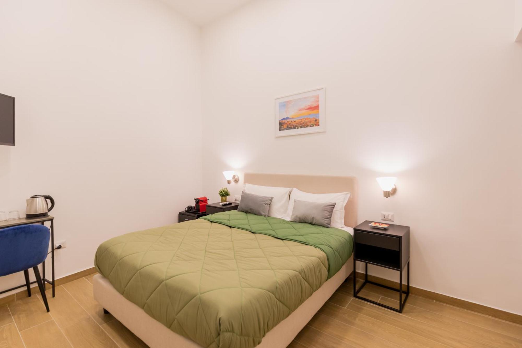 Blu Parthenope Suites Napoli Bagian luar foto